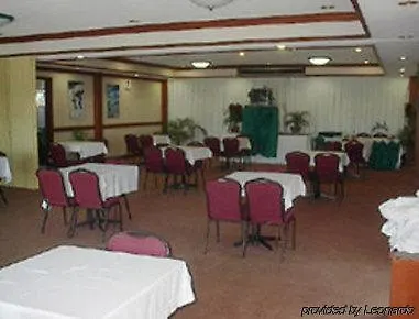 Days Mactan Cebu Отель 3*