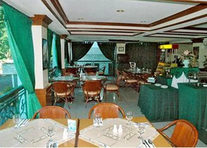 Days Mactan Cebu Отель Мактан