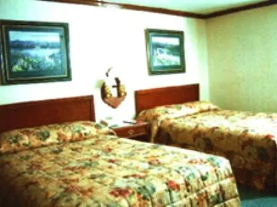 Days Mactan Cebu Отель