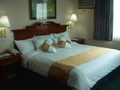 Days Mactan Cebu Отель